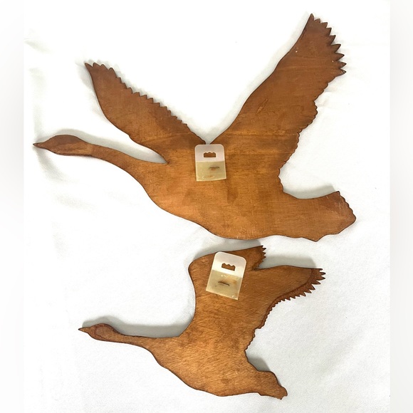 Vintage wooden flying geese wall decal - Picture 2 of 3